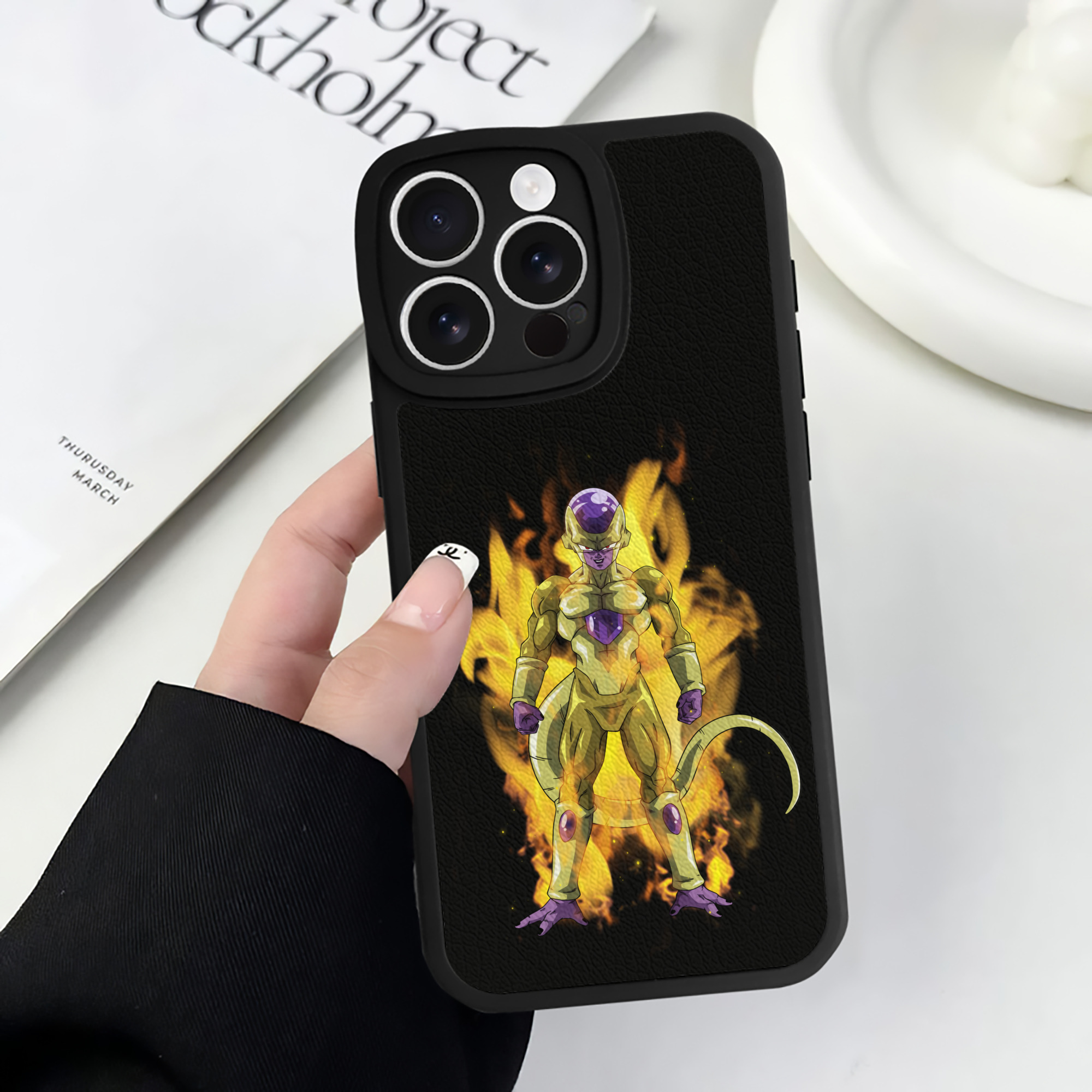 （画像用） ドラゴンボール フリーザ DRAGON BALL Frieza 【iPhone 16シリーズ対応】シリコンスマホケース（レザー調） 材質：シリコン